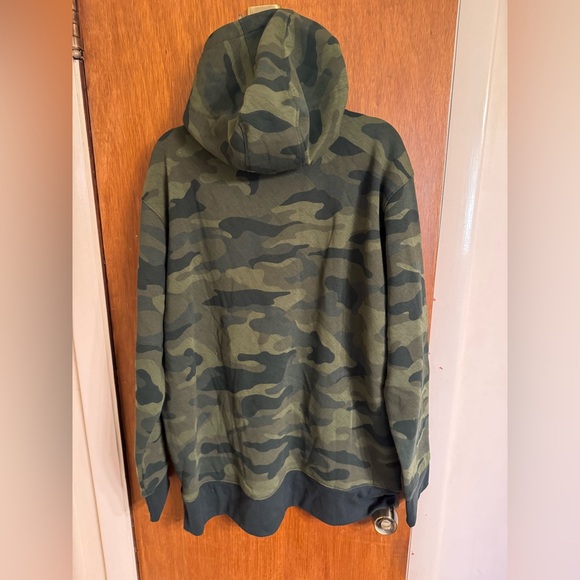 NWT women’s XL camouflage hoodie by Xersion, front side pockets & fleece lining - Picture 3 of 9